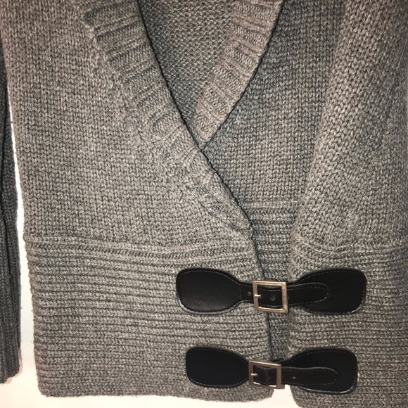 Moda International Gray Crossover Sweater w Buckle - Picture 3 of 7